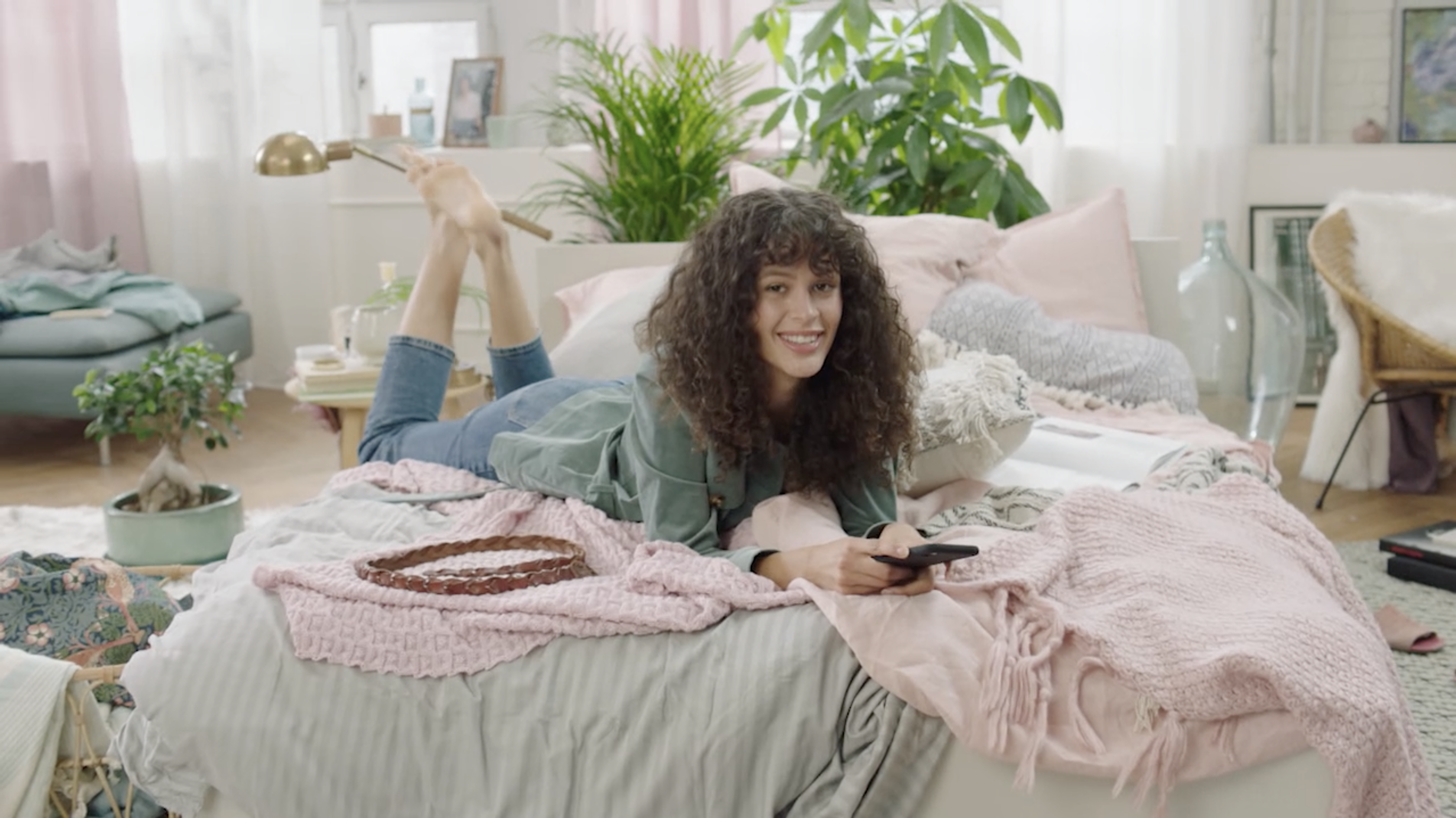 CLAUDIA SCHRÖDER | CINEMATOGRAPHER